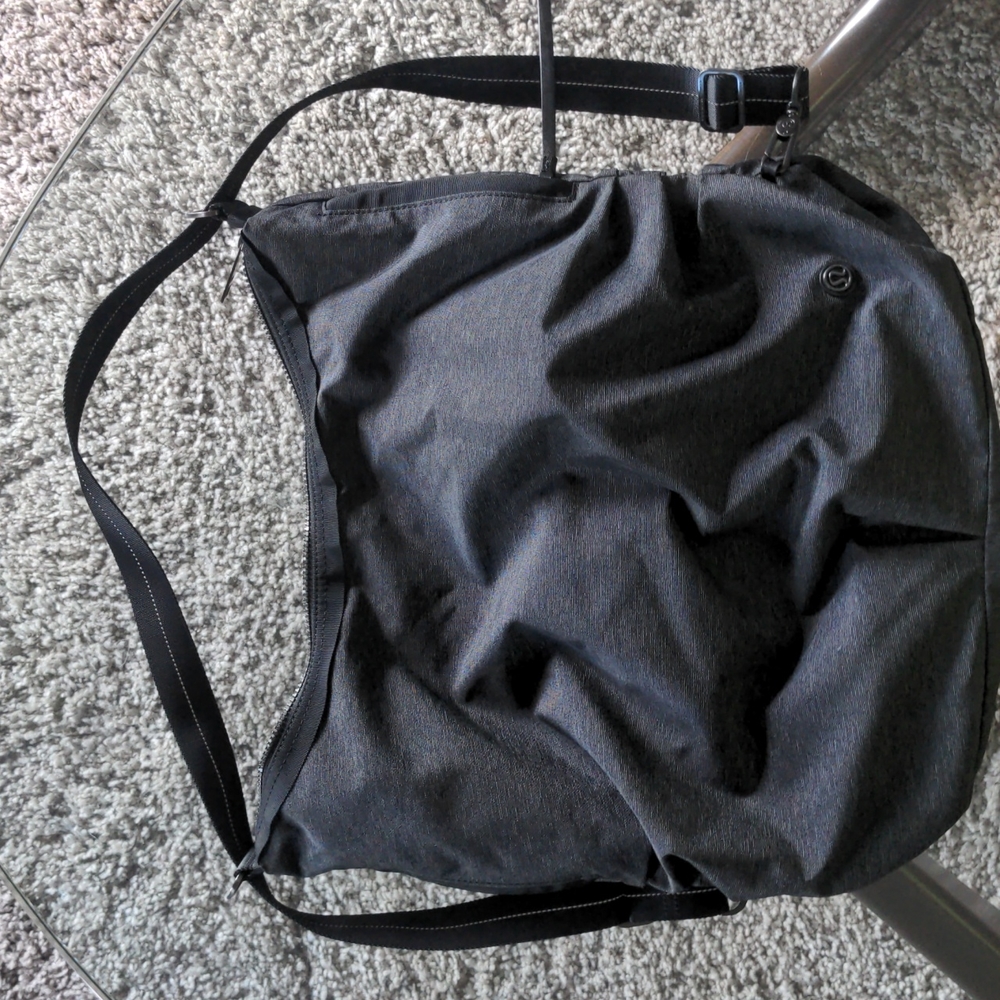 Lululemon backpack/tote